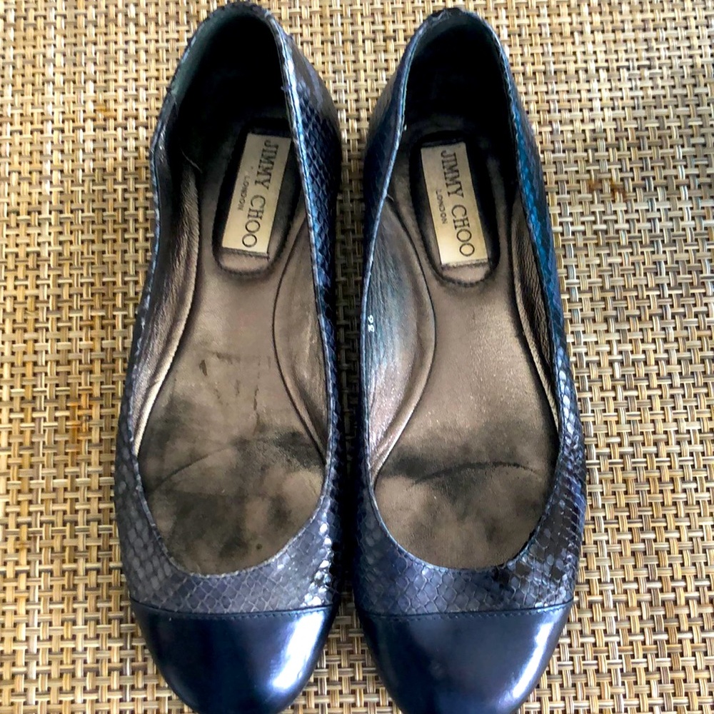 EUC Jimmy Choo alligator and leather flats